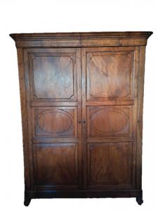 Italian walnut wardrobe